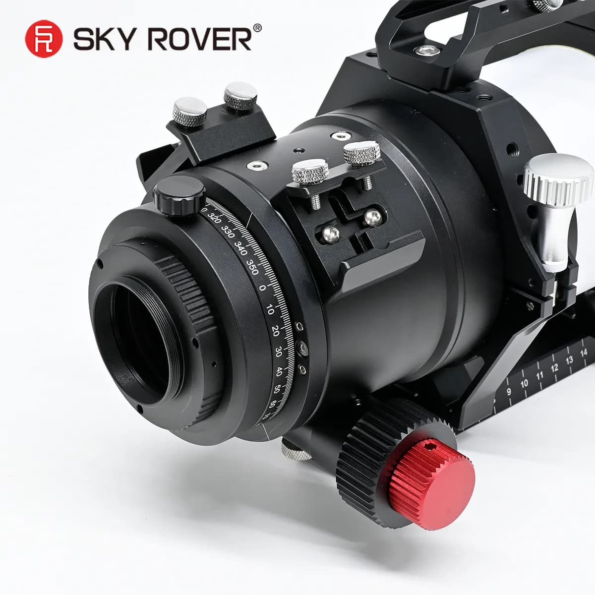 Precise dual-speed focuser with ample travel